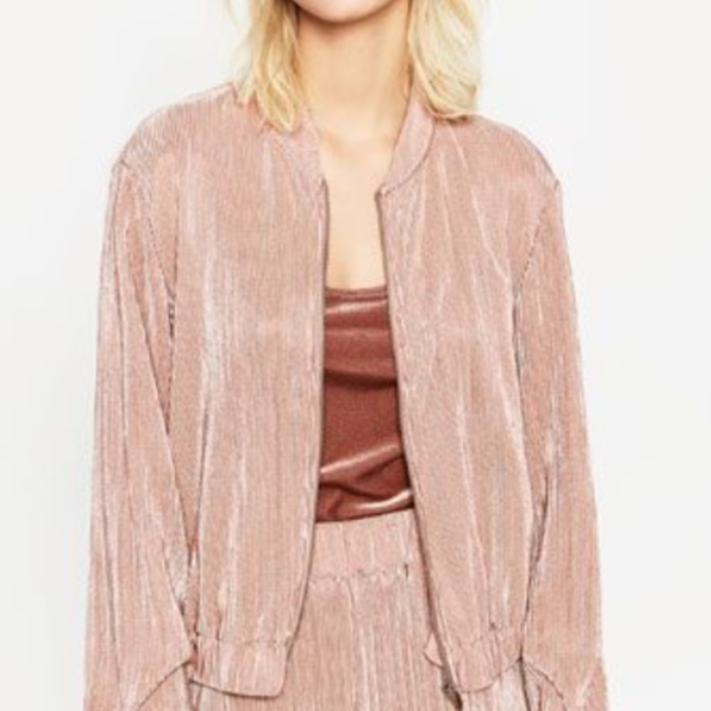 PINK PLEATED ZARA BOMBER